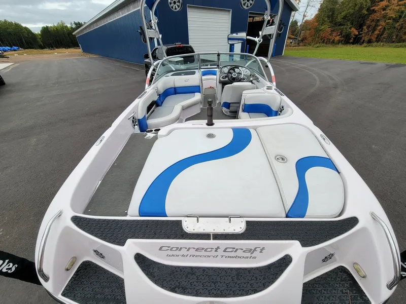 Slide: The Image of Nautique SV211 2006 - 4