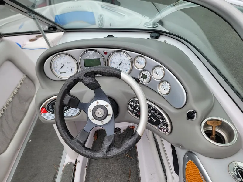 Slide: The Image of Nautique SV211 2006 - 5