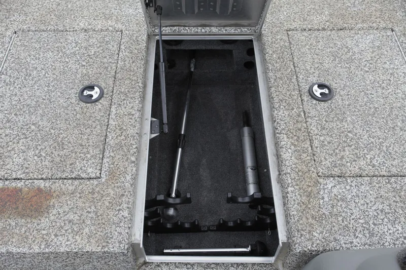 Slide: The Image of Tracker Pro Team 175 TXW 2016 - 5