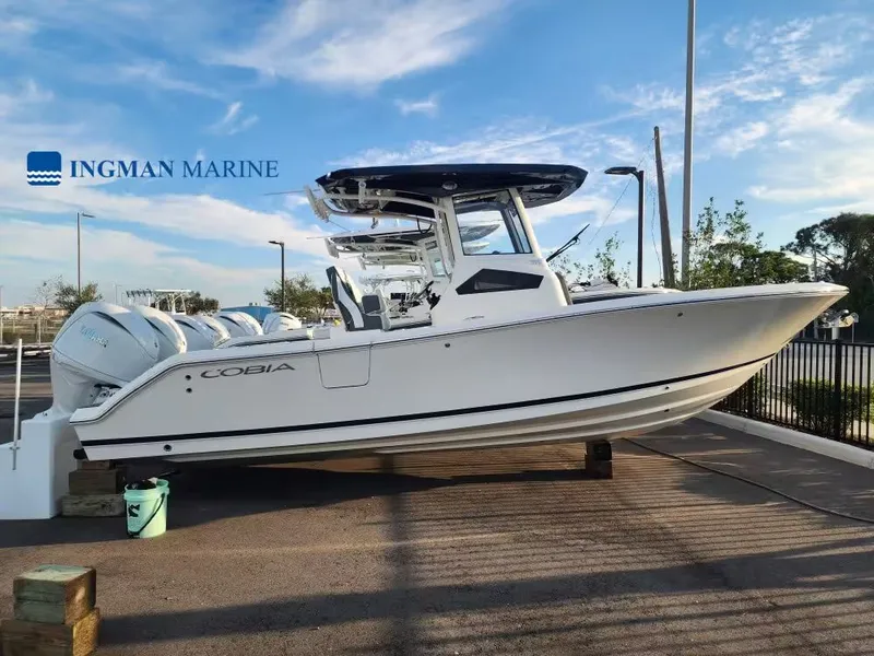 The Image of Cobia 245 Center Console 2026 - 1