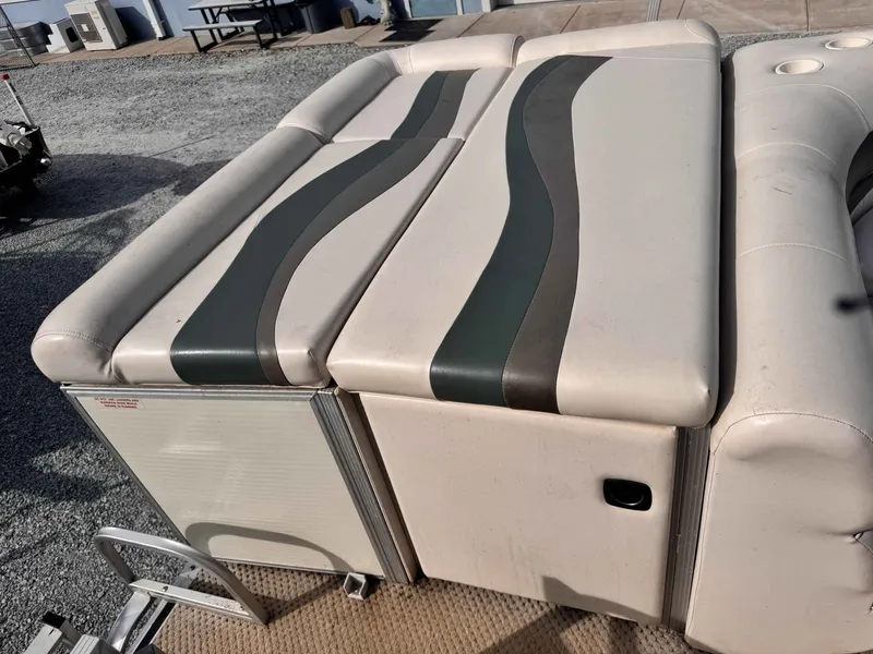 Slide: The Image of Bennington 2004 Bennington 207 FS 2004 - 11