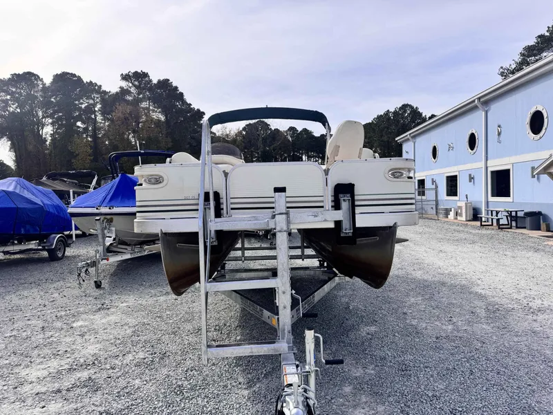 Slide: The Image of Bennington 2004 Bennington 207 FS 2004 - 3