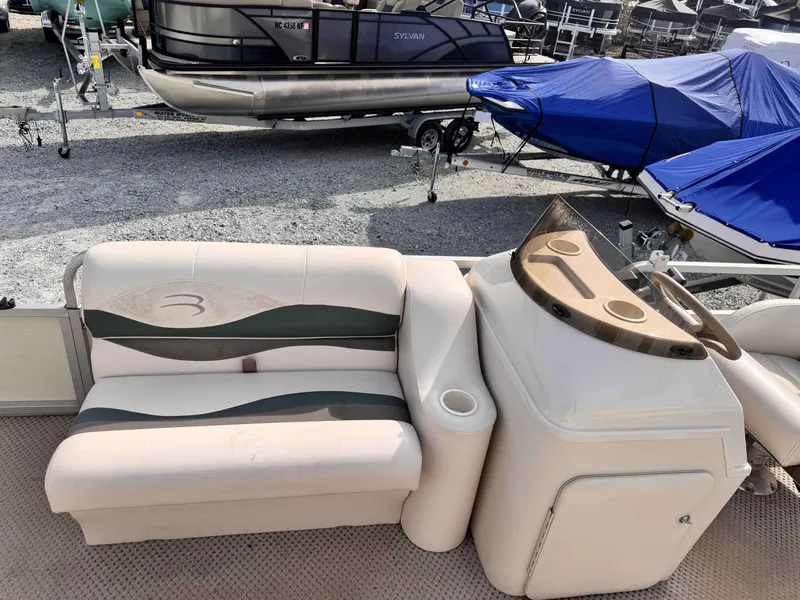 Slide: The Image of Bennington 2004 Bennington 207 FS 2004 - 5