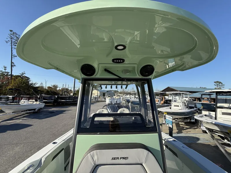 Slide: The Image of Sea Pro 245 SEA KEEPER RIDE EQUIPPED 2026 - 10
