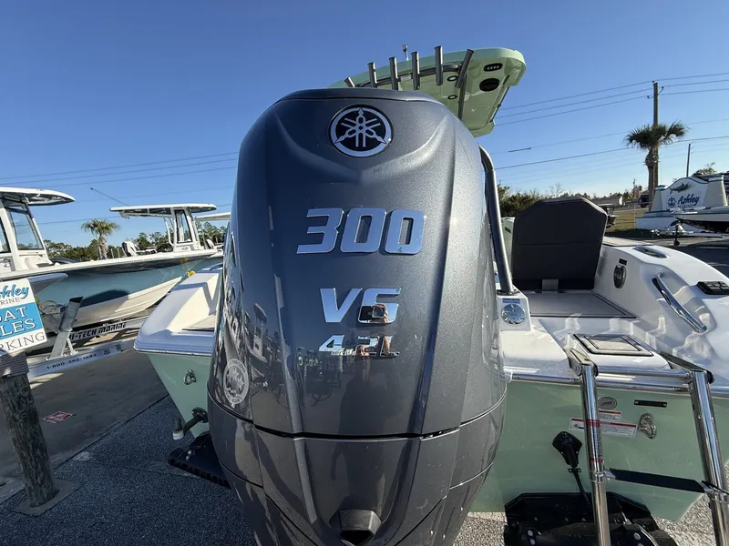 Slide: The Image of Sea Pro 245 SEA KEEPER RIDE EQUIPPED 2026 - 9
