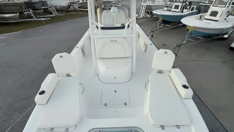 Slide: The Image of Sea Pro 250 Bay 2026 - 6