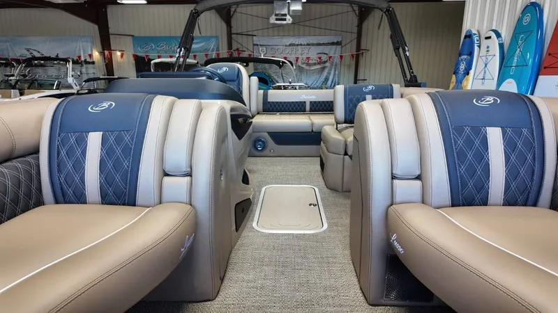 Slide: The Image of Barletta Lusso 23U 2026 - 15