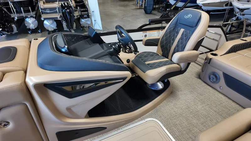 Slide: The Image of Barletta Lusso 23U 2026 - 21