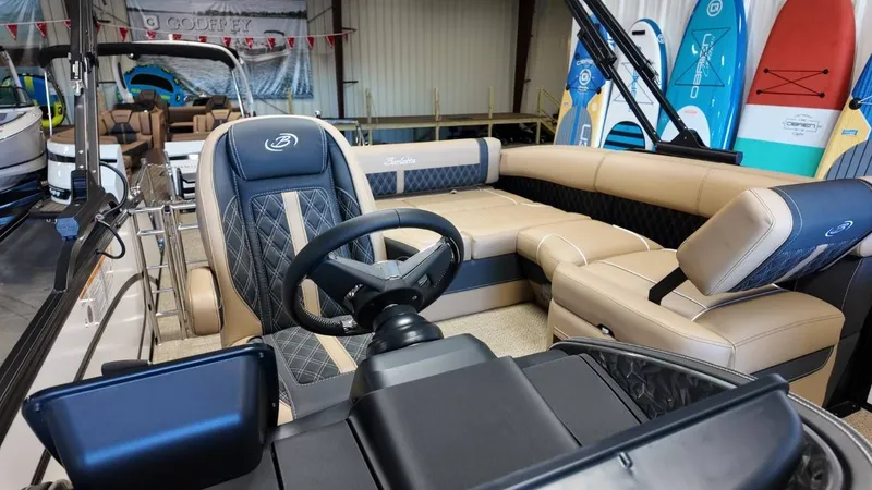 Slide: The Image of Barletta Lusso 23U 2026 - 27