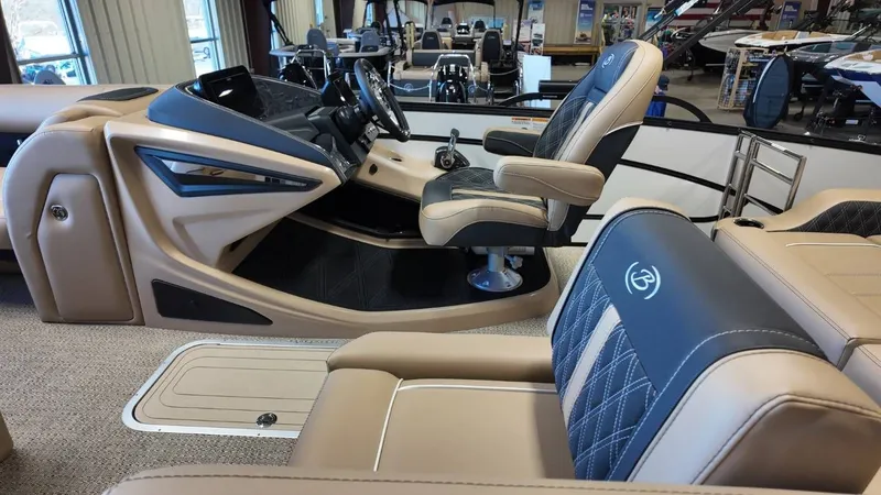 Slide: The Image of Barletta Lusso 23U 2026 - 29