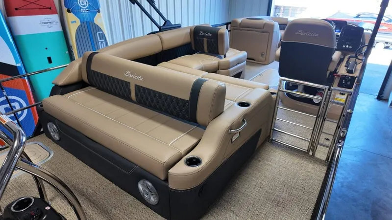 Slide: The Image of Barletta Lusso 23U 2026 - 43