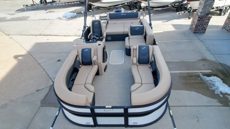 Slide: The Image of Barletta Cabrio 22U 2026 - 18