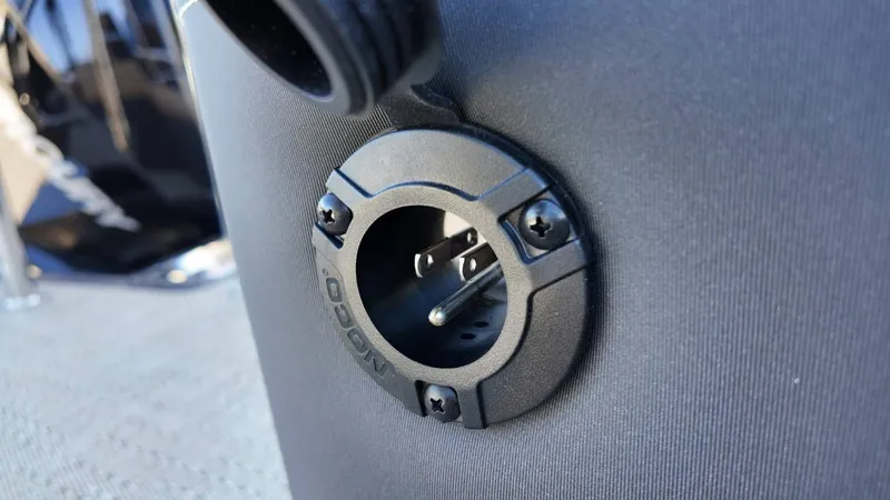 Slide: The Image of Barletta Cabrio 22U 2026 - 54