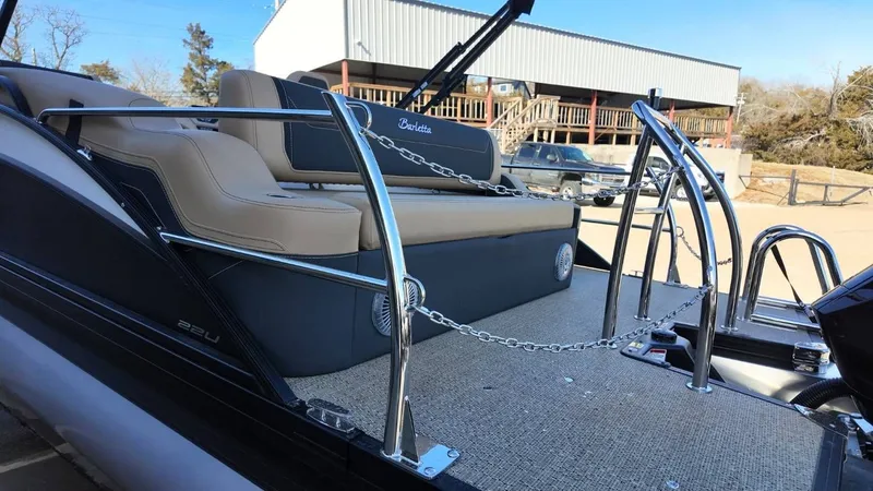 Slide: The Image of Barletta Cabrio 22U 2026 - 56