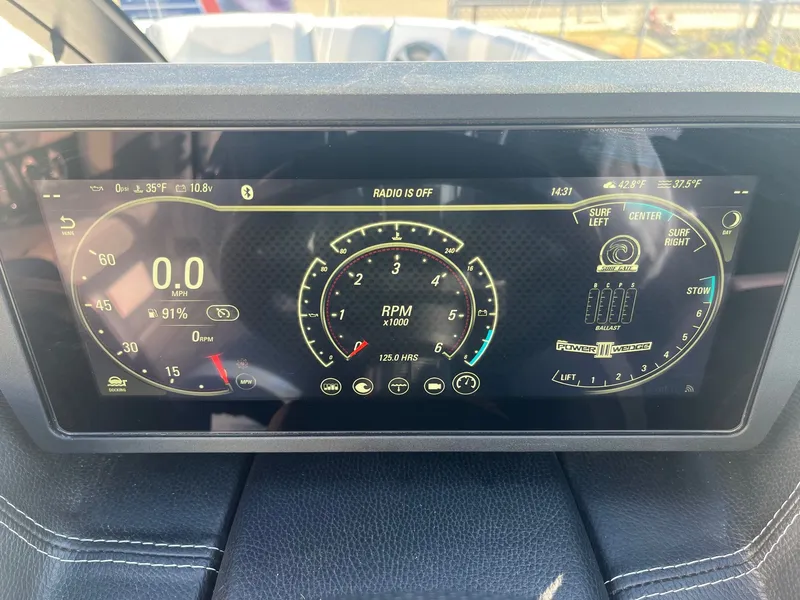 Slide: The Image of Malibu Wakesetter 23 MXZ 2020 - 31