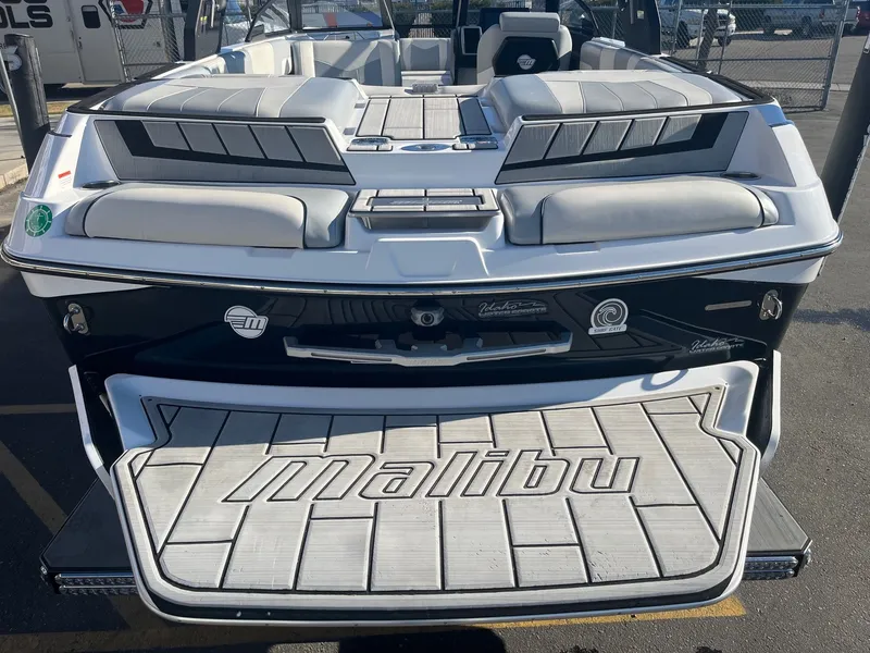 Slide: The Image of Malibu Wakesetter 23 MXZ 2020 - 6
