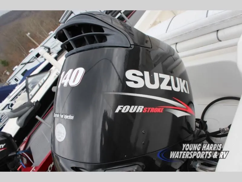 Slide: The Image of NauticStar 1900XS Offshore 2013 - 3