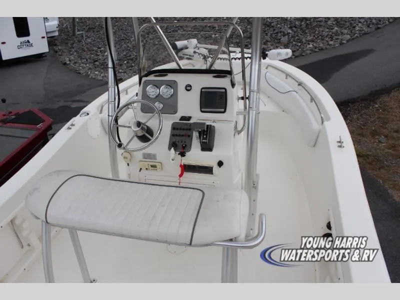 Slide: The Image of NauticStar 1900XS Offshore 2013 - 4