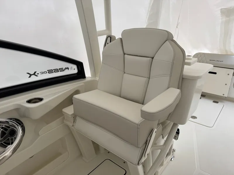 Slide: The Image of World Cat 265DC-X 2026 - 10