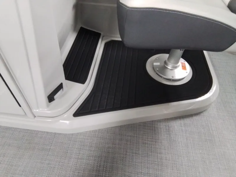 Slide: The Image of Sylvan Mirage X5 CLZ 2026 - 32