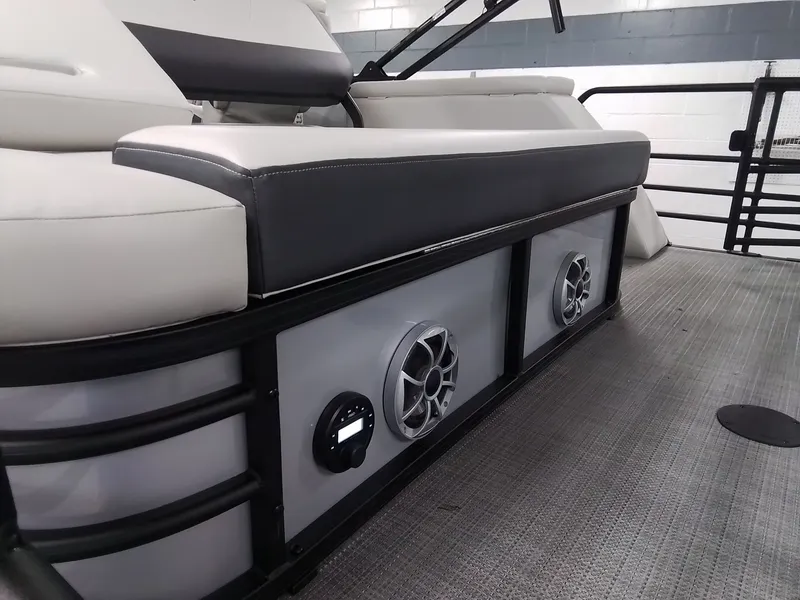 Slide: The Image of Sylvan Mirage X5 CLZ 2026 - 9