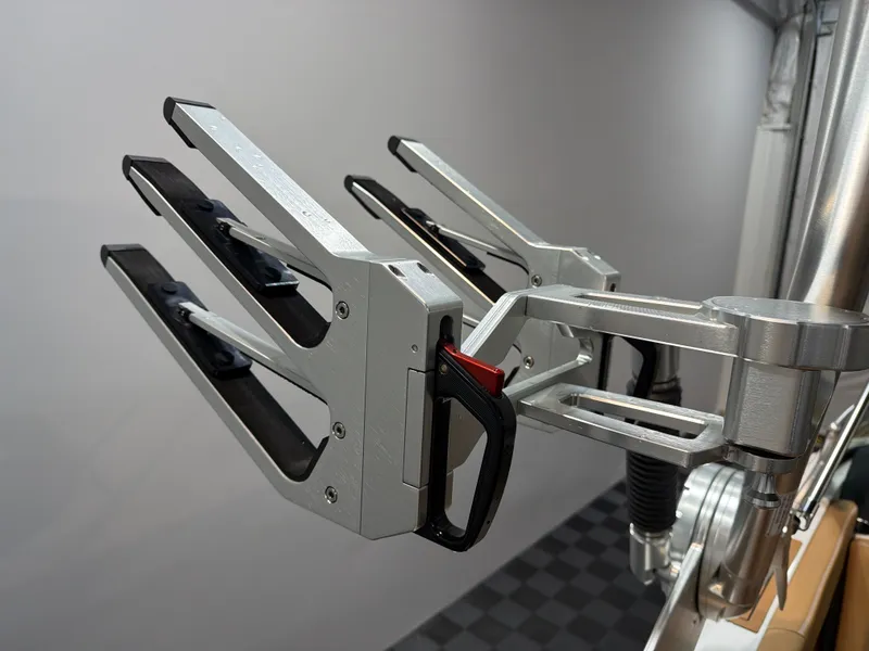 Slide: The Image of MasterCraft X24 2020 - 22