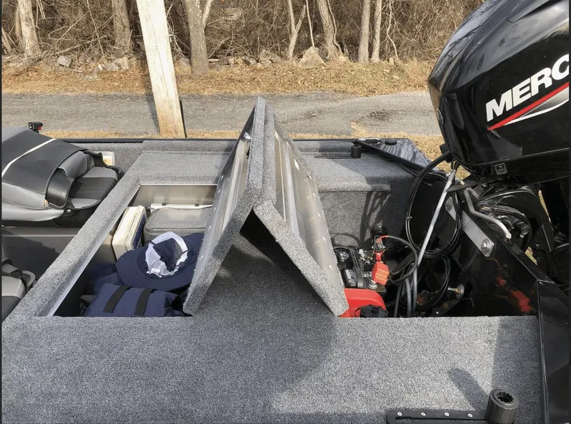 Slide: The Image of Tracker Bass Tracker Classic XL 2024 - 11