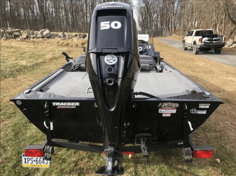 Slide: The Image of Tracker Bass Tracker Classic XL 2024 - 12