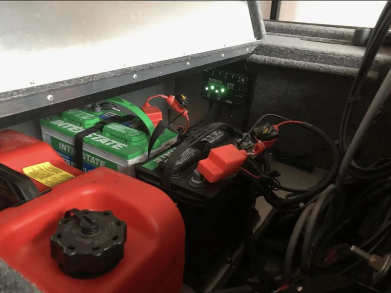 Slide: The Image of Tracker Bass Tracker Classic XL 2024 - 17