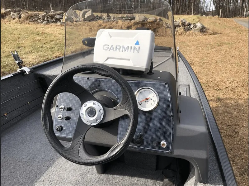 Slide: The Image of Tracker Bass Tracker Classic XL 2024 - 2