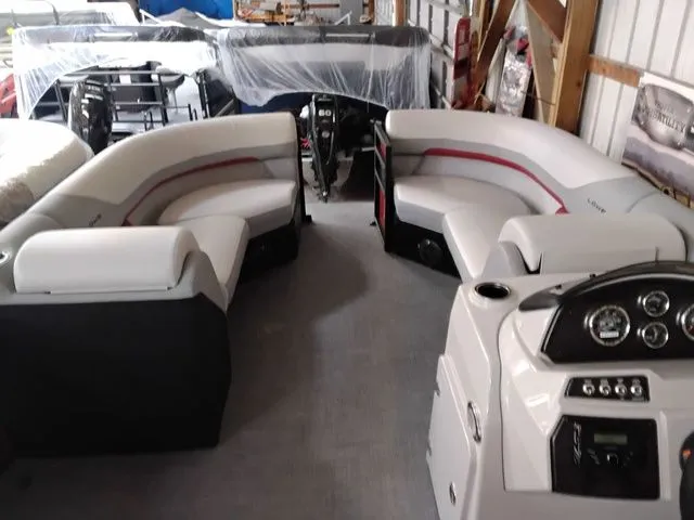 Slide: The Image of Lowe SS 210 WT 2026 - 7