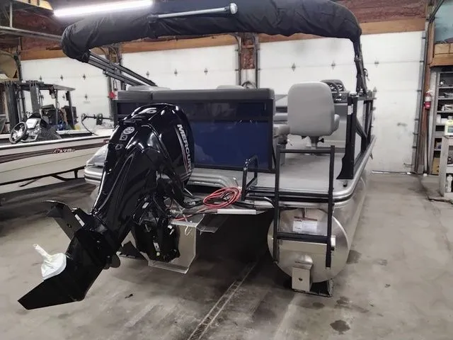 Slide: The Image of Lowe LS 170 2026 - 7