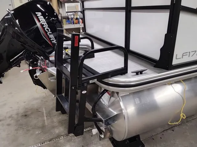 Slide: The Image of Lowe LF172 2026 - 9