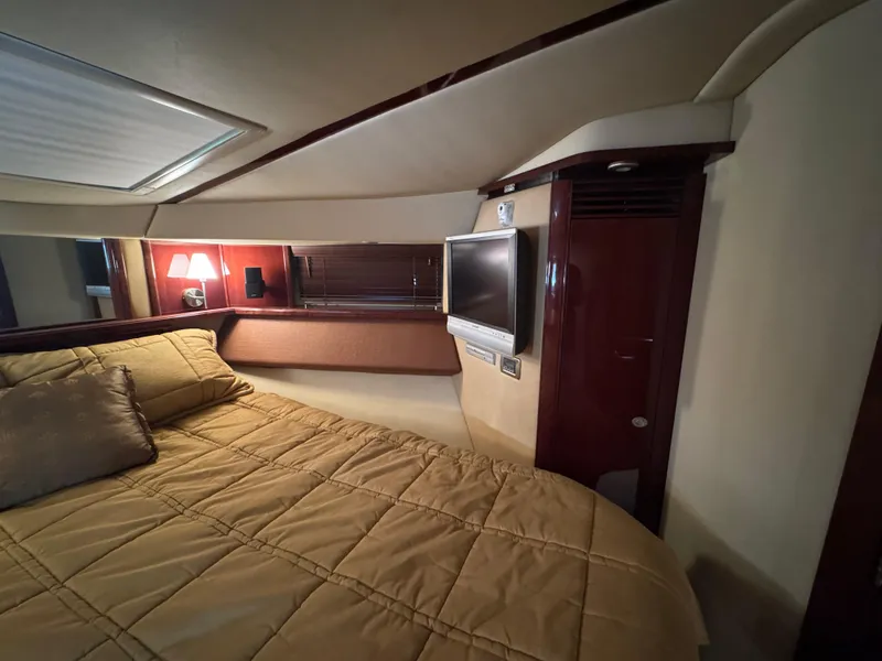 Slide: The Image of Luxurious cabin interior of 2007 Sea Ray 52 Sedan Bridge yacht. - 37