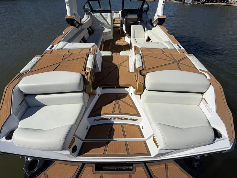 Slide: The Image of Nautique Super Air Nautique G25 Paragon 2024 - 13