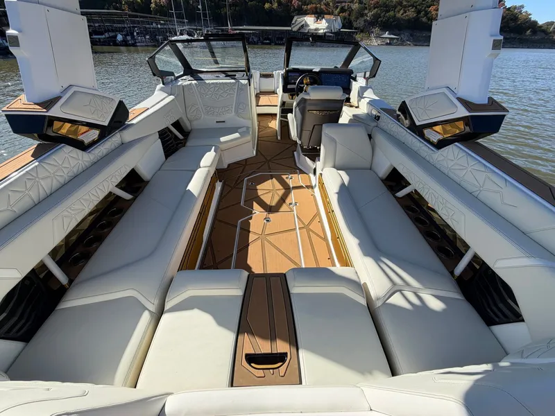 Slide: The Image of Nautique Super Air Nautique G25 Paragon 2024 - 30