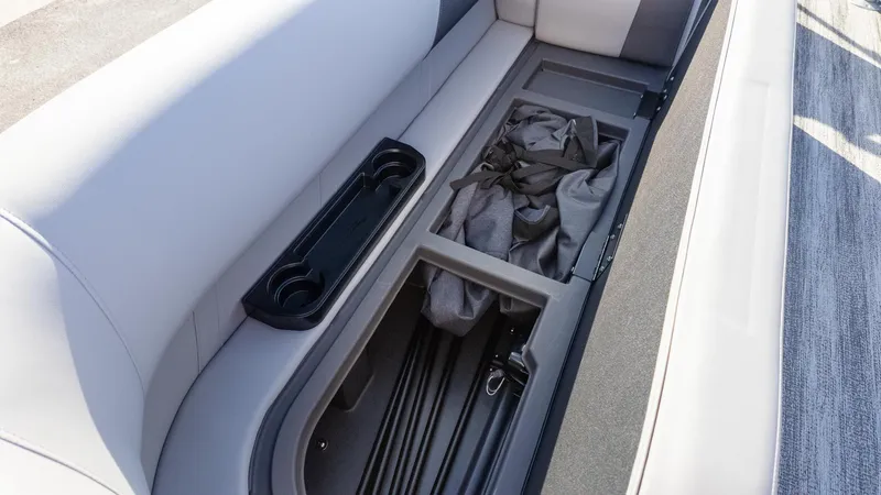 Slide: The Image of Bennington 22 S FISH AND CRUISE 2026 - 14