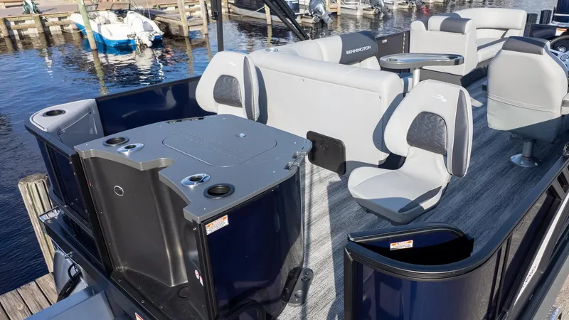 Slide: The Image of Bennington 22 S FISH AND CRUISE 2026 - 7