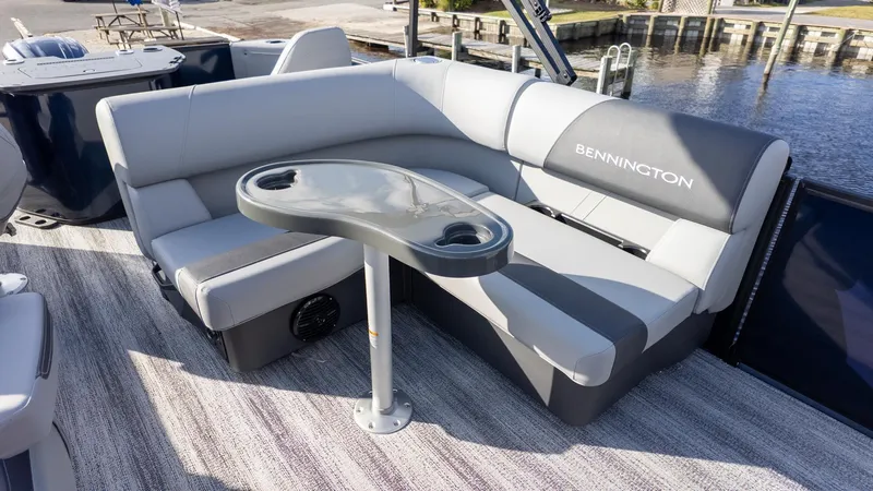 Slide: The Image of Bennington 22 S FISH AND CRUISE 2026 - 9