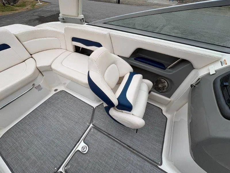 Slide: The Image of Chaparral 246 Surf 2017 - 25