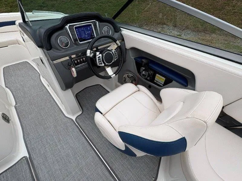 Slide: The Image of Chaparral 246 Surf 2017 - 58