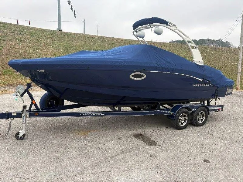 Slide: The Image of Chaparral 246 Surf 2017 - 7