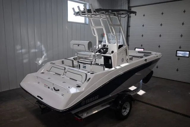 Slide: The Image of Yamaha 190 FSH Sport 2026 - 3