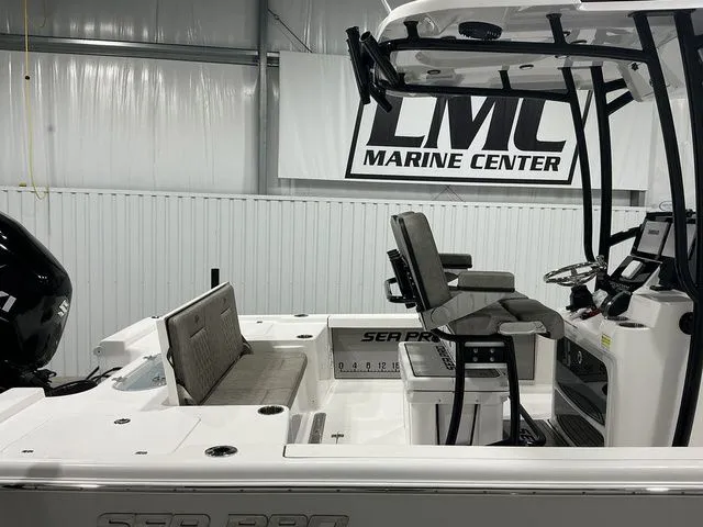 Slide: The Image of Sea Pro 248 Bay Series 2023 - 10