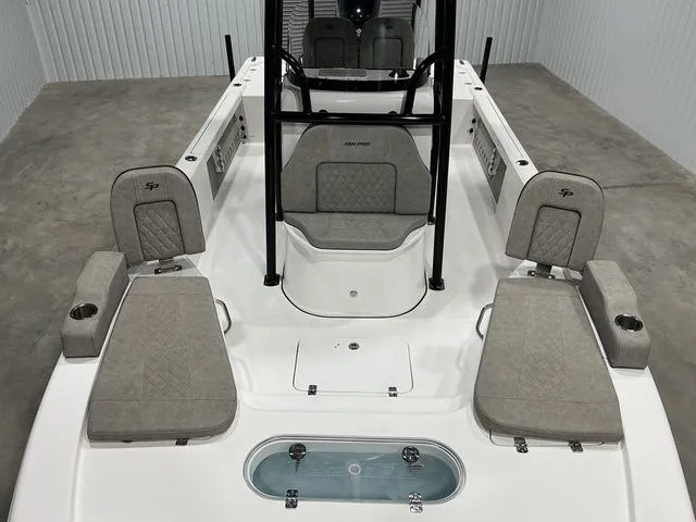 Slide: The Image of Sea Pro 248 Bay Series 2023 - 15