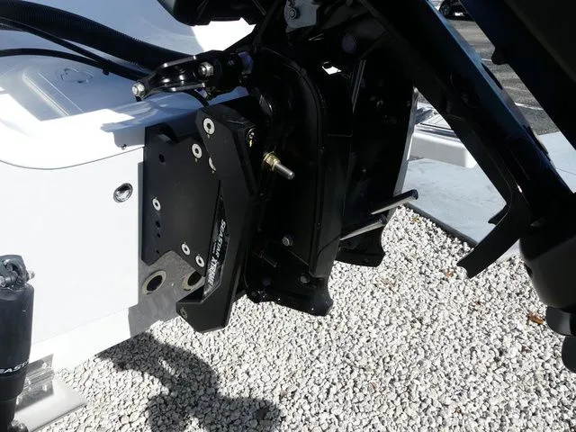 Slide: The Image of Sea Pro 230 DLX 2026 - 7