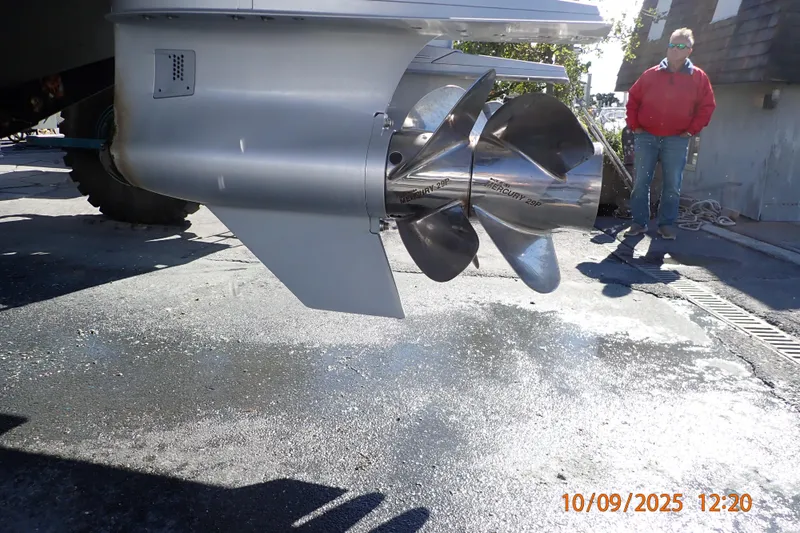 Slide: The Image of Close-up of a 2022 Formula 380 Super Sport Crossover OB propeller on a sunny day. - 54