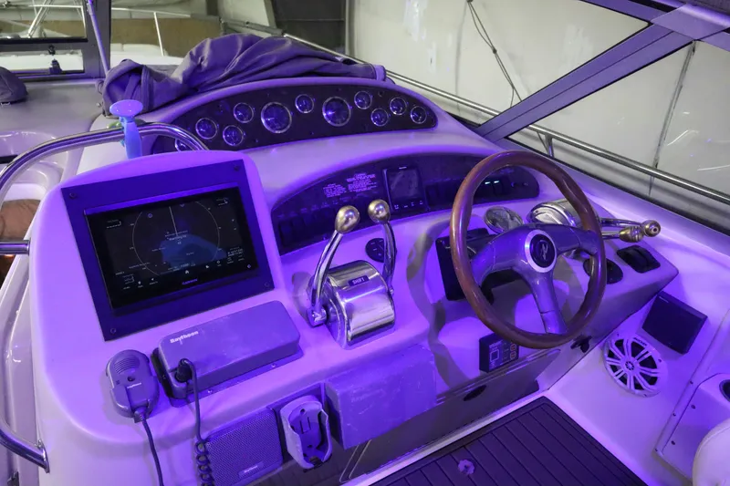 Slide: The Image of Sea Ray 340 Sundancer 1999 - 10