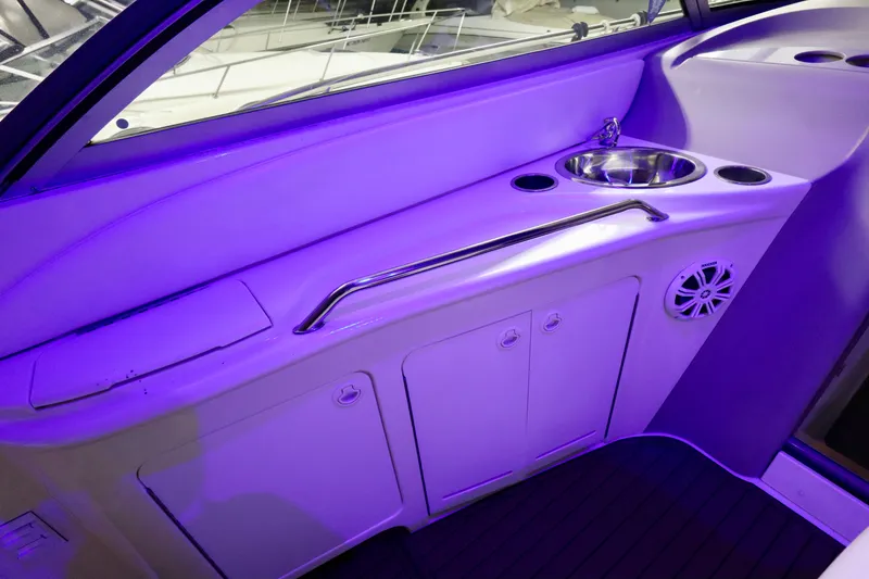 Slide: The Image of Sea Ray 340 Sundancer 1999 - 11