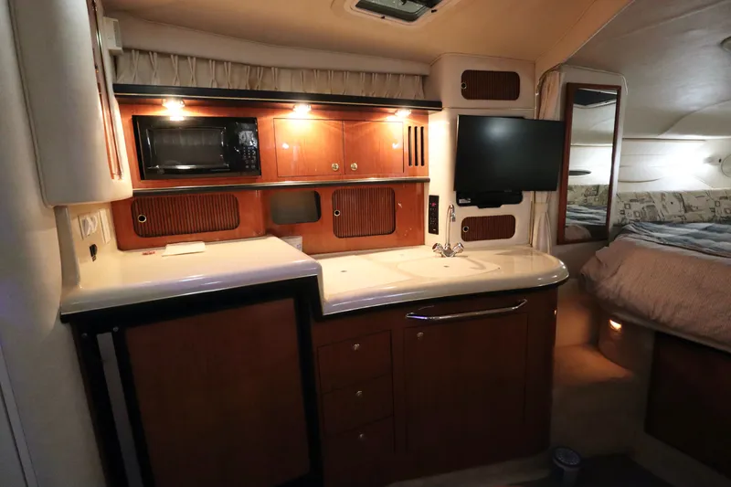 Slide: The Image of Sea Ray 340 Sundancer 1999 - 15